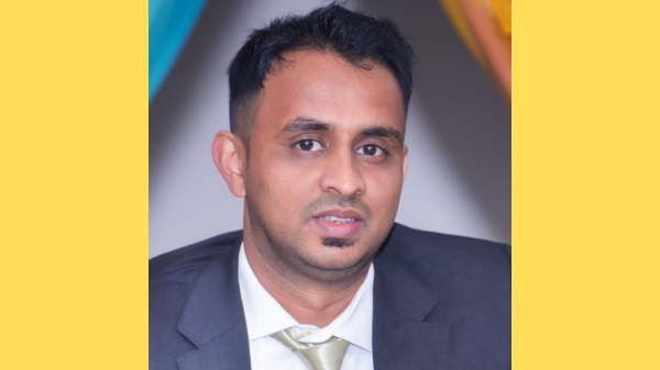 ইংরেজি নববর্ষের শুভেচ্ছা জানালেন মোরশেদ আহমদ খান