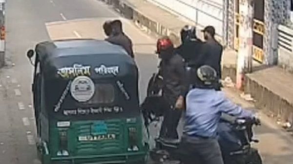 সিলেটে দিনদুপুরে ছিনতাই, তবু অধরা ছিনতাইকারীরা
